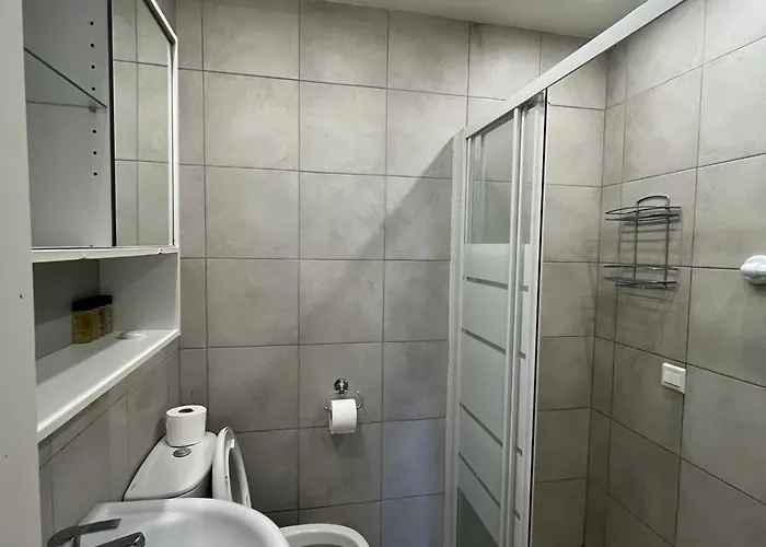 1bdr Affortable And Cozy In - Ioanni Polemi By Platform 357 *